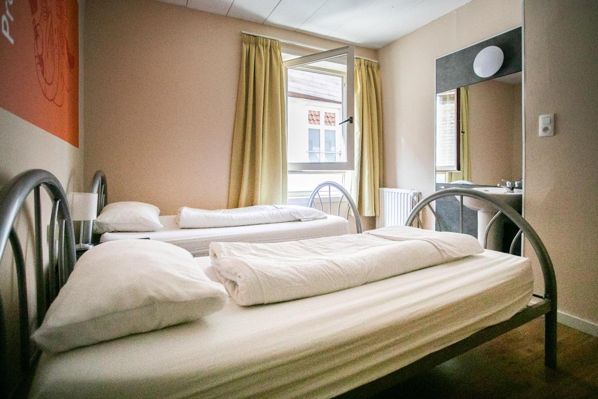 St Christopher'S Inn Hostel At The Bauhaus Brugge Phòng bức ảnh