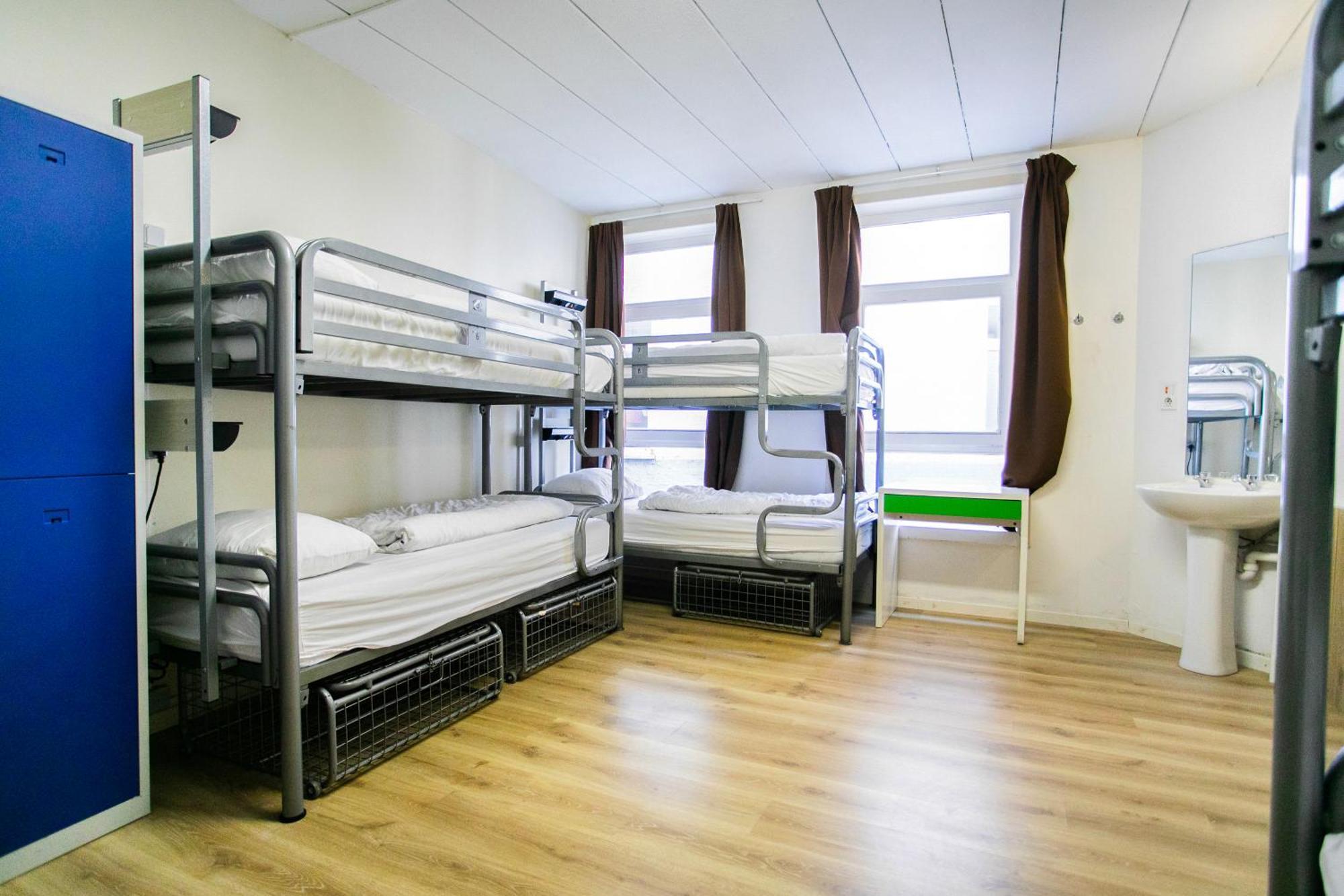 St Christopher'S Inn Hostel At The Bauhaus Brugge Phòng bức ảnh