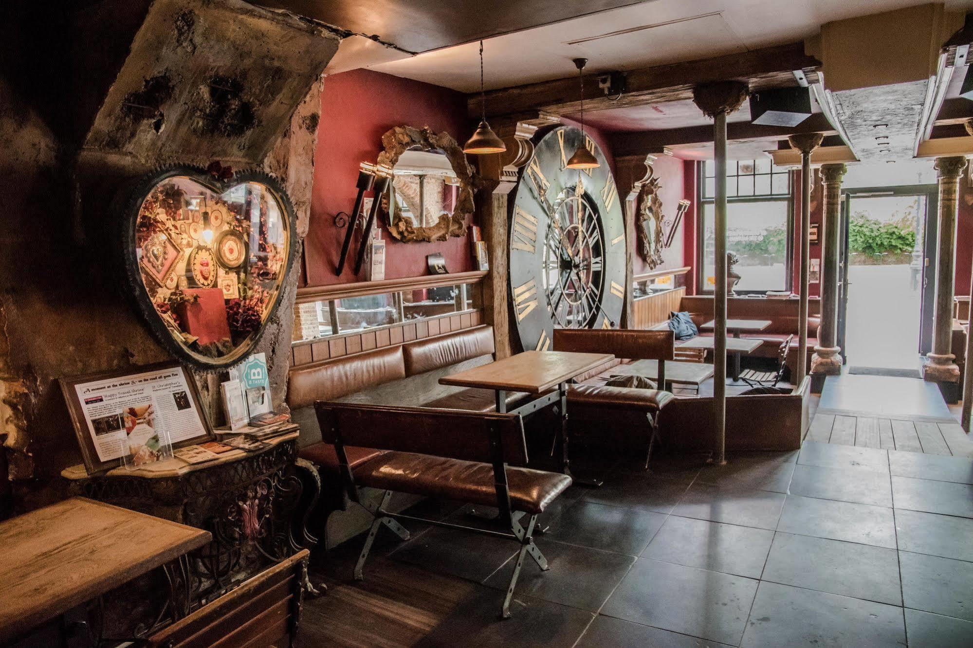 St Christopher'S Inn Hostel At The Bauhaus Brugge Ngoại thất bức ảnh