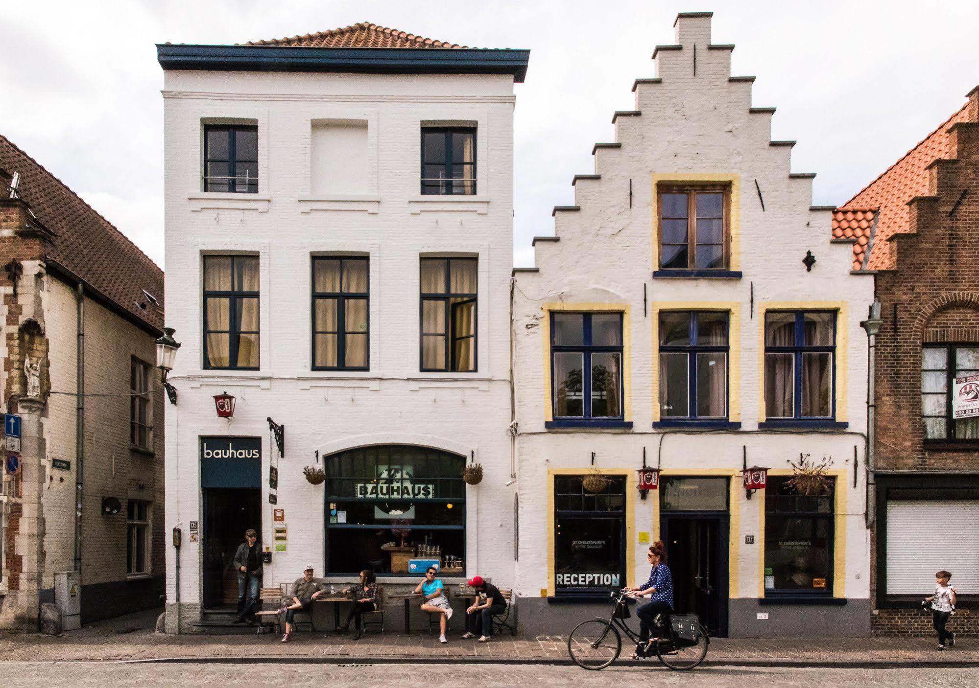 St Christopher'S Inn Hostel At The Bauhaus Brugge Ngoại thất bức ảnh